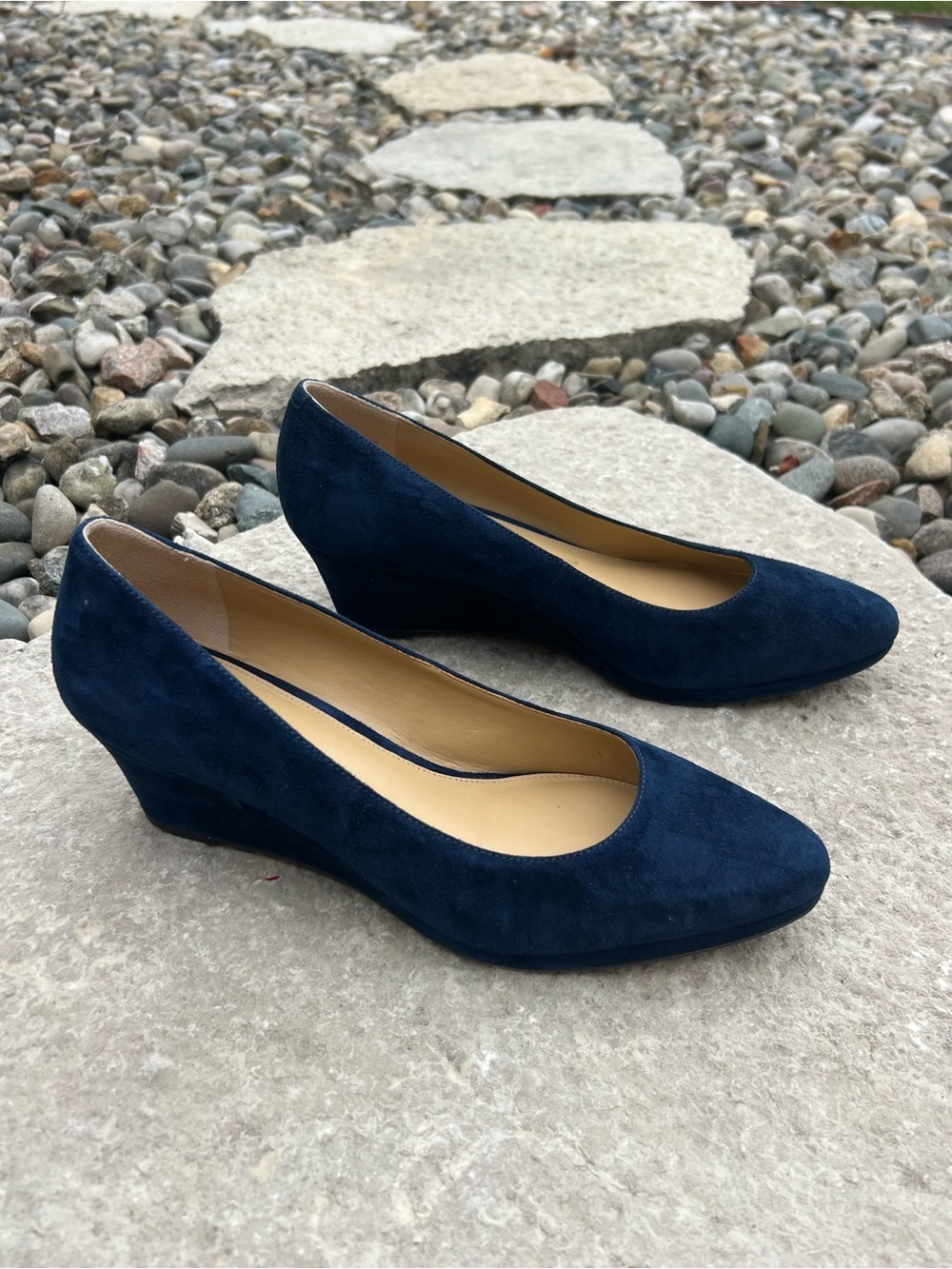 Talbots Navy Suede Wedge Pumps - Picture 3 of 14